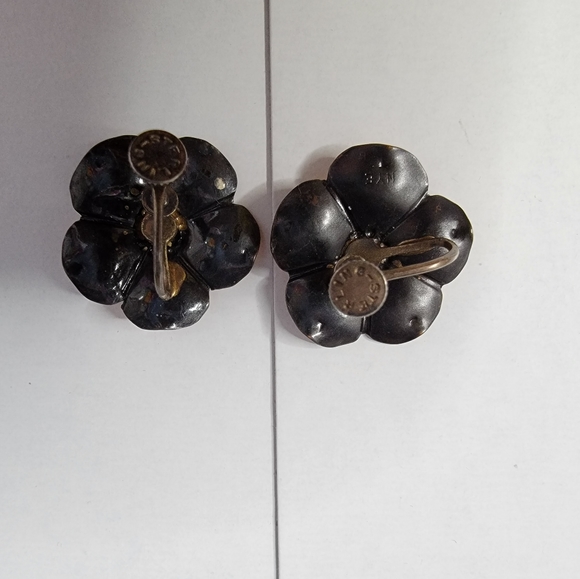 VINTAGE Stuart Nye Dogwood Flower Copper and Sterling Silver Screwback Earrings - Picture 4 of 6